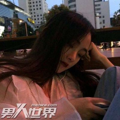  法兰克福主场灯光故障，百年球场遭遇技术尴尬  